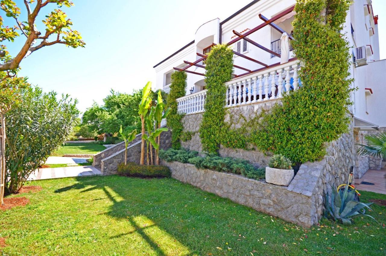 Apartments Sinisa مالينسكا المظهر الخارجي الصورة